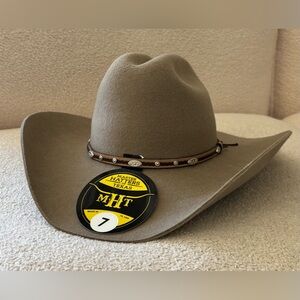 Men's Taupe Felt Cowboy Hat with Decorative Band - Size 7